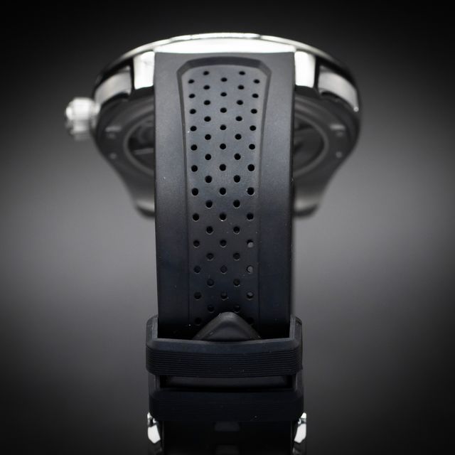 H. Moser and Cie Pioneer 3200-1207 Image 6